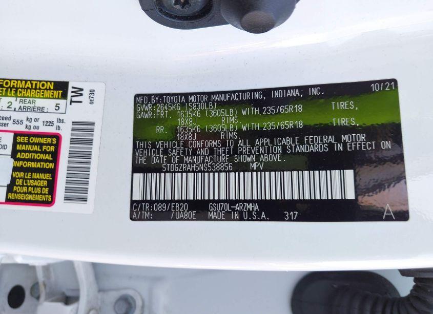 Photo 9 of 2022 Toyota Highlander XLE (VIN 5TDGZRAH5NS538856)