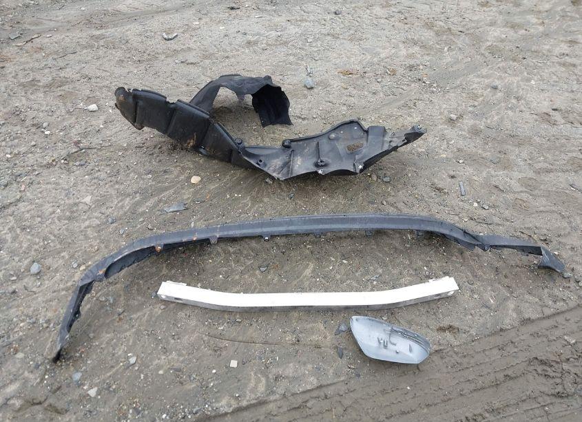 Photo 11 of 2022 Toyota Highlander XLE (VIN 5TDGZRAH5NS538937)