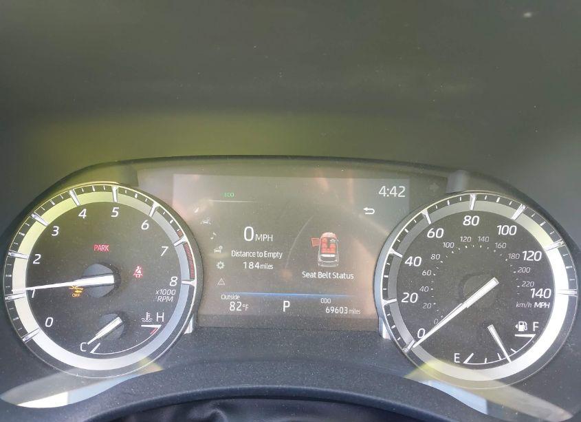 Photo 7 of 2022 Toyota Highlander XLE (VIN 5TDGZRAH6NS553866)