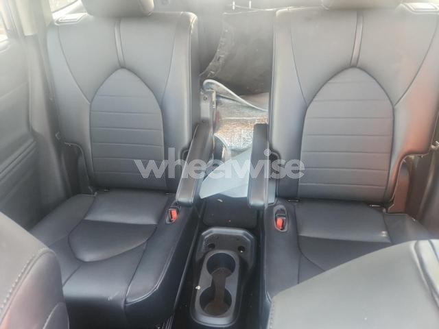 Photo 3 of 2021 TOYOTA HIGHLANDER XLE (VIN 5TDGZRAH7MS061345)