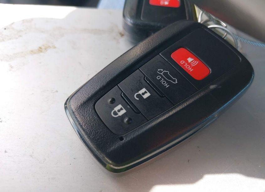 Photo 11 of 2021 Toyota Highlander XLE (VIN 5TDGZRAH7MS088500)