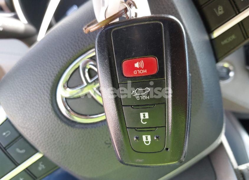 Photo 11 of 2022 Toyota Highlander XLE (VIN 5TDGZRAH7NS542925)