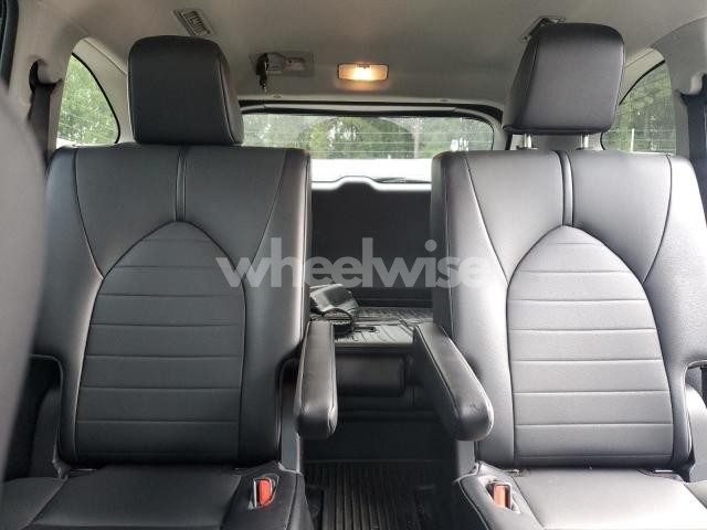 2021 TOYOTA HIGHLANDER XLE (VIN 5TDGZRAH8MS054159) main photo