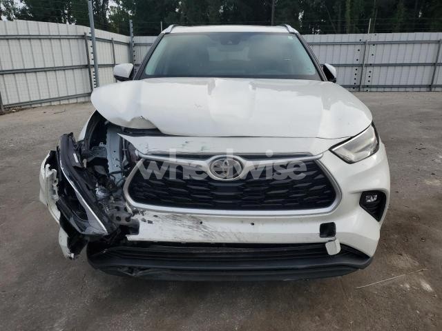 Photo 7 of 2021 TOYOTA HIGHLANDER XLE (VIN 5TDGZRAH8MS054159)
