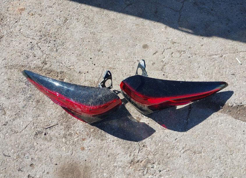 Photo 12 of 2021 Toyota Highlander XLE (VIN 5TDGZRAH8MS067834)