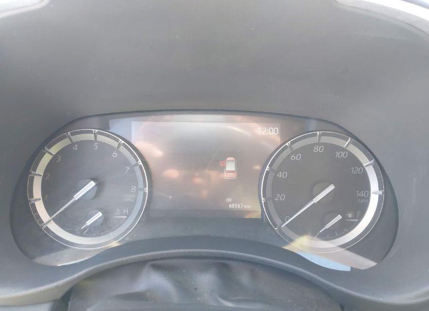 Photo 7 of 2021 Toyota Highlander XLE (VIN 5TDGZRAH8MS067834)