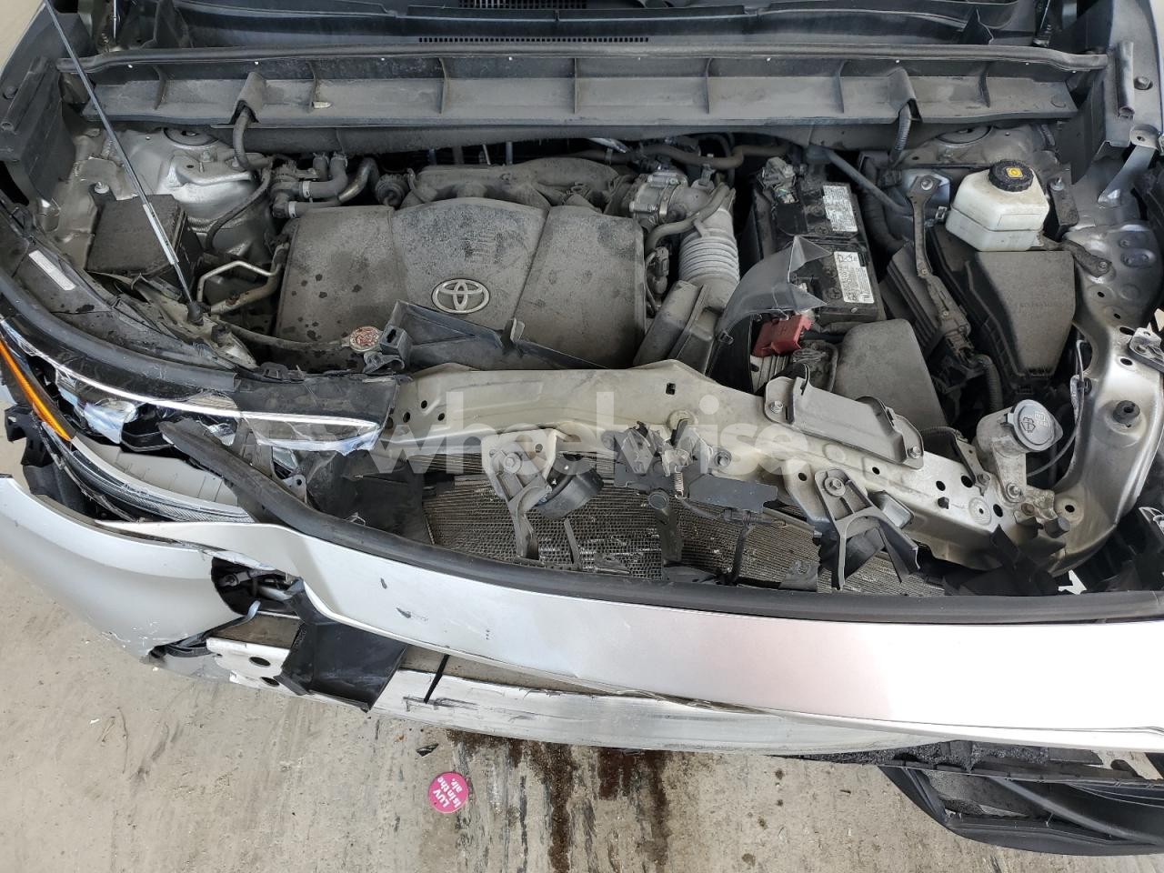 Photo 12 of 2021 TOYOTA HIGHLANDER XLE (VIN 5TDGZRAH8MS075657)