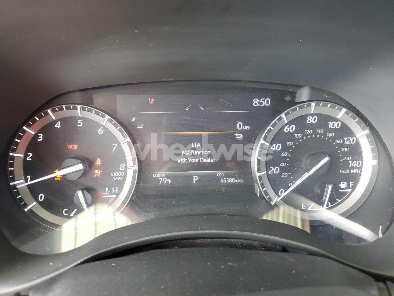 Photo 9 of 2021 TOYOTA HIGHLANDER XLE (VIN 5TDGZRAH8MS075657)