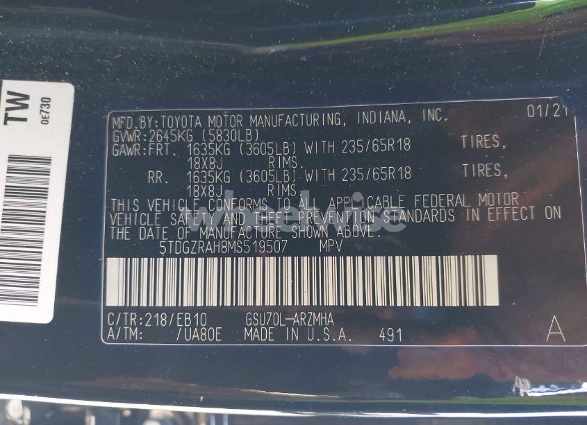 Photo 9 of 2021 Toyota Highlander XLE (VIN 5TDGZRAH8MS519507)