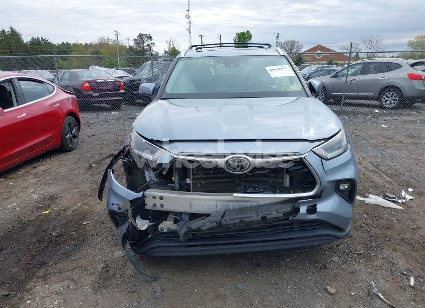 Photo 12 of 2021 Toyota Highlander XLE (VIN 5TDGZRAH9MS085663)