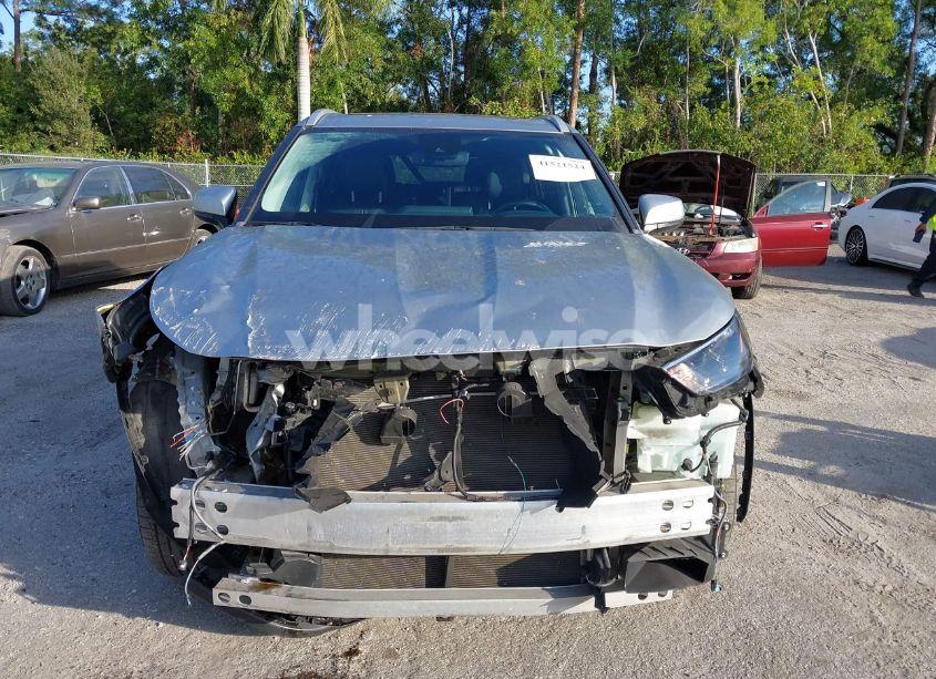Photo 6 of 2022 Toyota Highlander XLE (VIN 5TDGZRAH9NS133986)