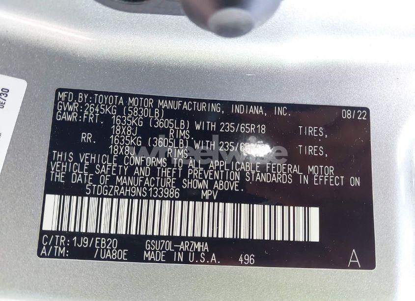 Photo 9 of 2022 Toyota Highlander XLE (VIN 5TDGZRAH9NS133986)