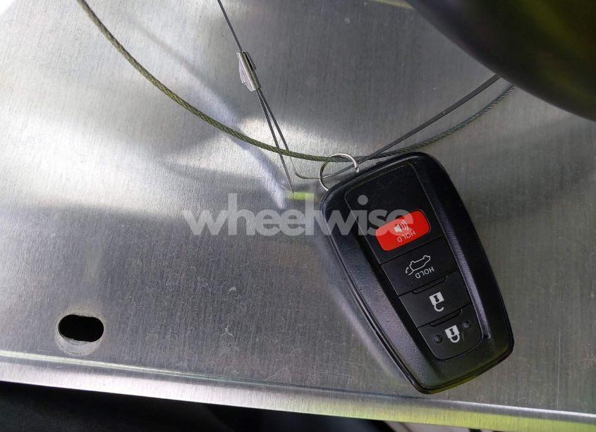 Photo 11 of 2022 Toyota Highlander XLE (VIN 5TDGZRAH9NS135673)