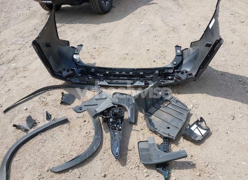 Photo 12 of 2022 Toyota Highlander XLE (VIN 5TDGZRAH9NS135673)