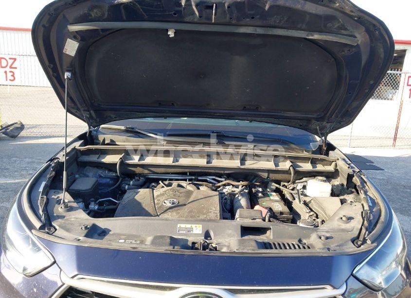 Photo 10 of 2022 Toyota Highlander XLE (VIN 5TDGZRAH9NS541050)