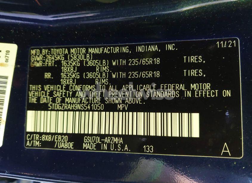 Photo 9 of 2022 Toyota Highlander XLE (VIN 5TDGZRAH9NS541050)