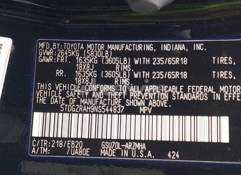 Photo 9 of 2022 Toyota Highlander XLE (VIN 5TDGZRAH9NS544837)