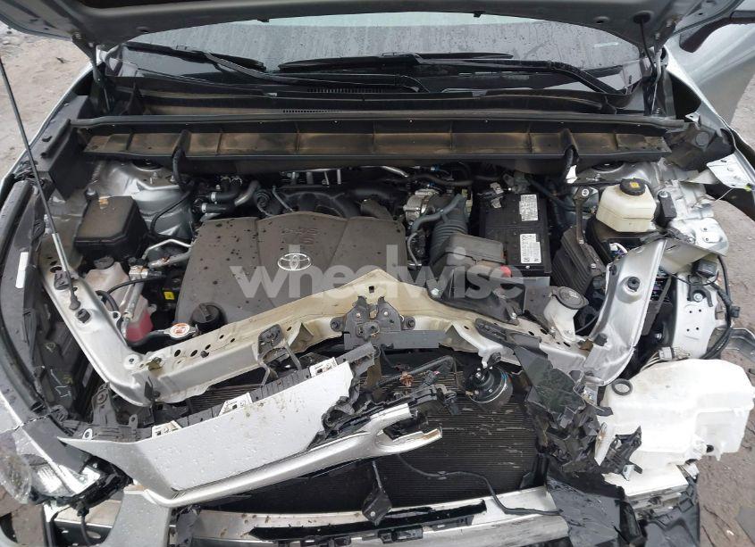 Photo 10 of 2021 Toyota Highlander XLE (VIN 5TDGZRAHXMS048881)