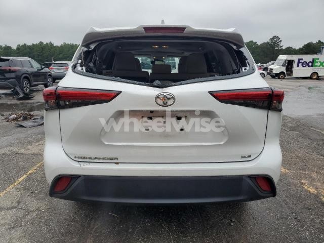 Photo 2 of 2022 TOYOTA HIGHLANDER XLE (VIN 5TDGZRAHXNS094356)