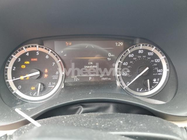 Photo 3 of 2022 TOYOTA HIGHLANDER XLE (VIN 5TDGZRAHXNS094356)