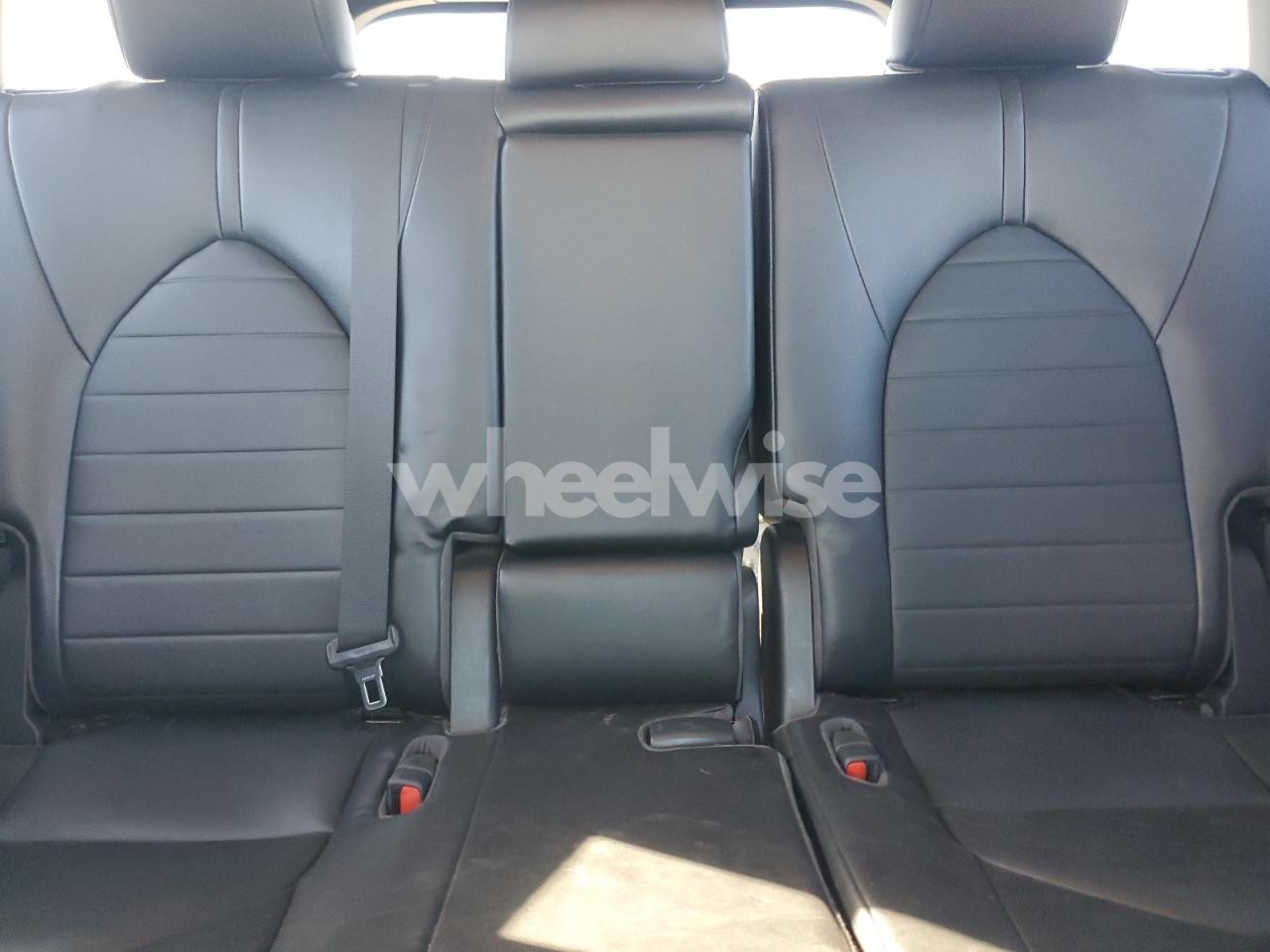 Photo 10 of 2022 TOYOTA HIGHLANDER XLE (VIN 5TDGZRAHXNS552896)