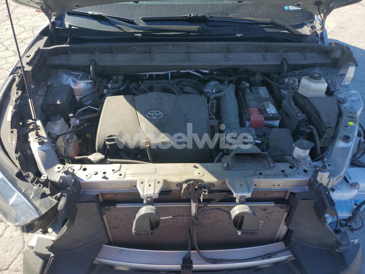Photo 12 of 2022 TOYOTA HIGHLANDER XLE (VIN 5TDGZRAHXNS552896)