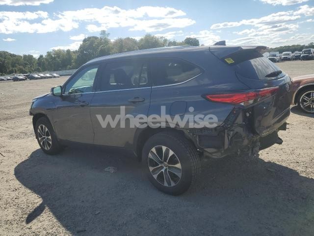 Photo 13 of 2020 TOYOTA HIGHLANDER XLE (VIN 5TDGZRBH0LS027308)