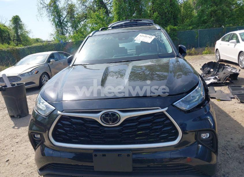 Photo 13 of 2020 Toyota Highlander XLE (VIN 5TDGZRBH0LS037336)