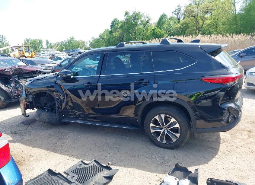 Photo 15 of 2020 Toyota Highlander XLE (VIN 5TDGZRBH0LS037336)