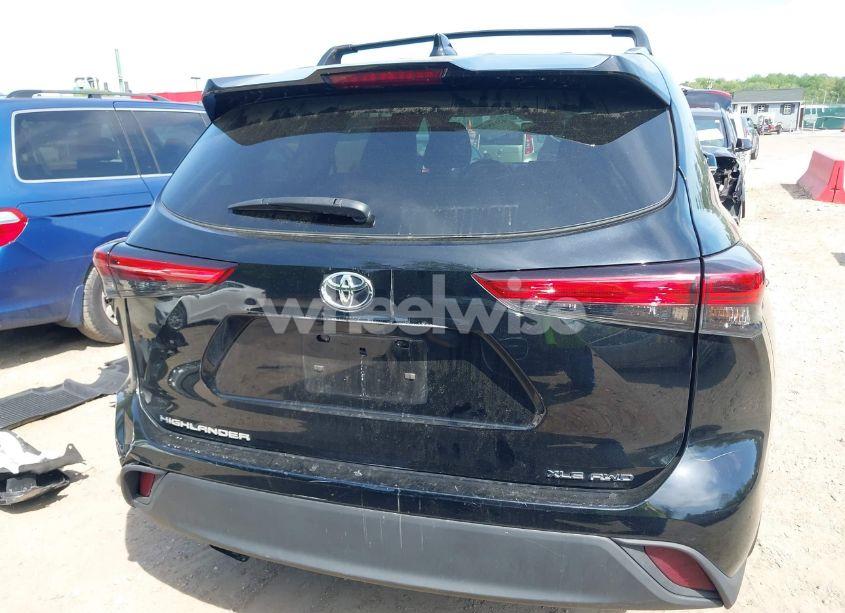 Photo 17 of 2020 Toyota Highlander XLE (VIN 5TDGZRBH0LS037336)