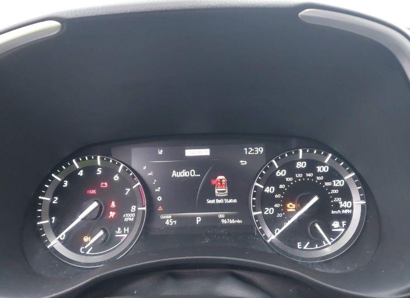 Photo 7 of 2021 Toyota Highlander XLE (VIN 5TDGZRBH0MS524554)