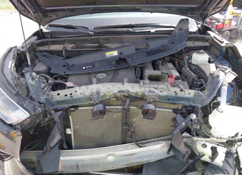 Photo 10 of 2022 Toyota Highlander XLE (VIN 5TDGZRBH0NS581130)