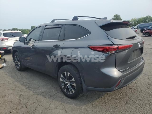 Photo 10 of 2020 TOYOTA HIGHLANDER XLE (VIN 5TDGZRBH1LS010274)