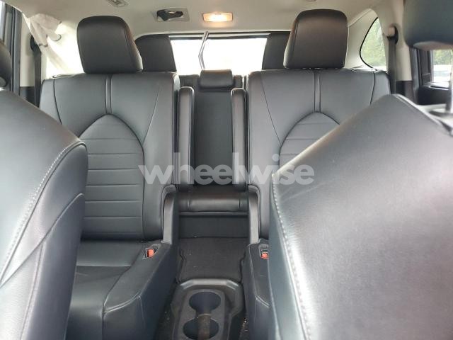 Photo 2 of 2020 TOYOTA HIGHLANDER XLE (VIN 5TDGZRBH1LS010274)