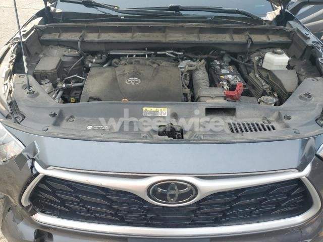 Photo 6 of 2020 TOYOTA HIGHLANDER XLE (VIN 5TDGZRBH1LS010274)