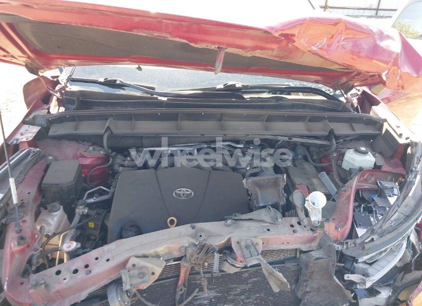 Photo 10 of 2020 Toyota Highlander XLE (VIN 5TDGZRBH1LS024062)