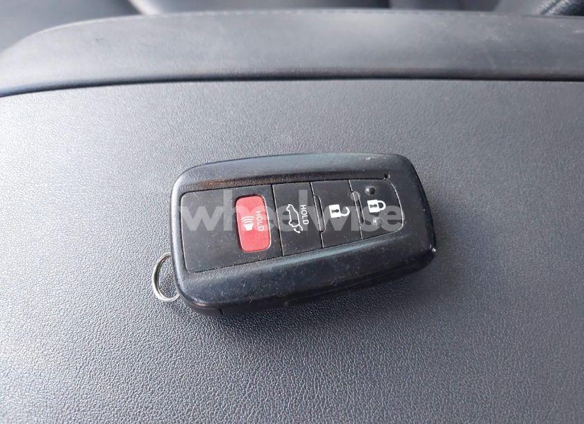 Photo 11 of 2020 Toyota Highlander XLE (VIN 5TDGZRBH1LS024062)