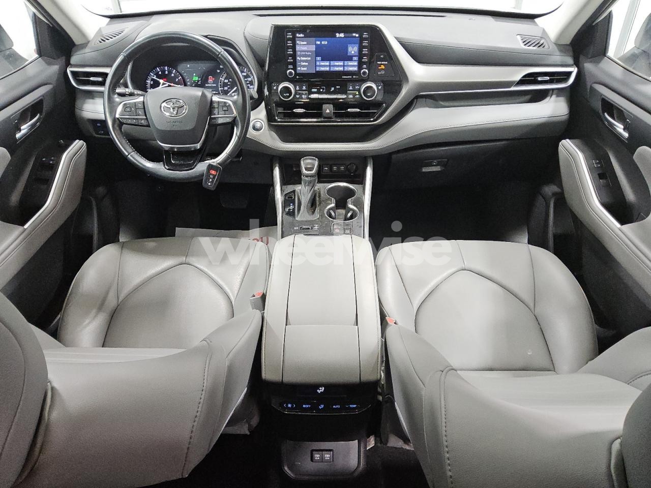 Photo 8 of 2021 TOYOTA HIGHLANDER XLE (VIN 5TDGZRBH1MS078379)