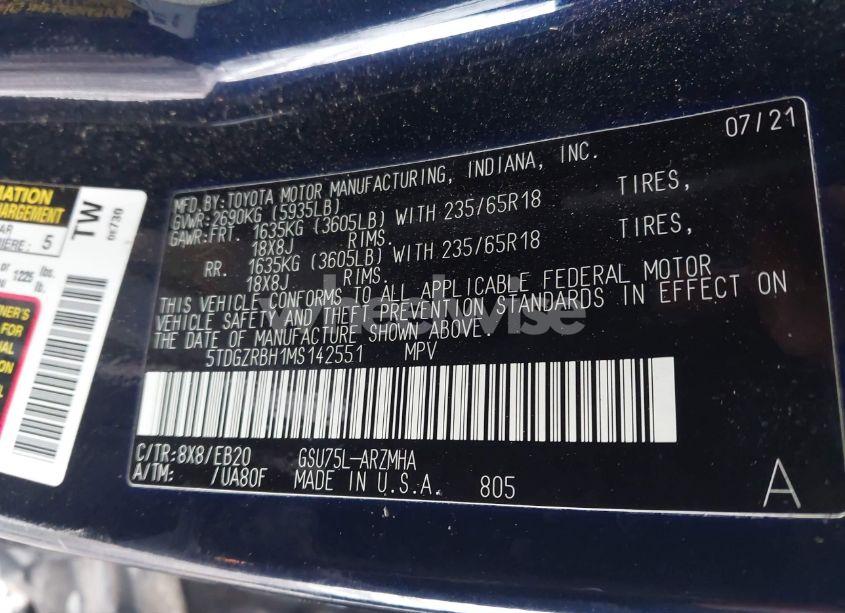 Photo 9 of 2021 Toyota Highlander XLE (VIN 5TDGZRBH1MS142551)