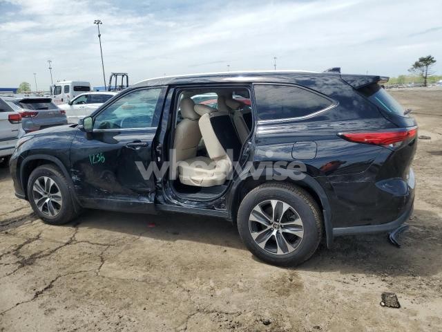Photo 13 of 2022 TOYOTA HIGHLANDER XLE (VIN 5TDGZRBH1NS570024)