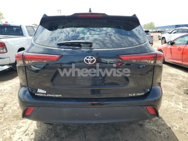 Photo 8 of 2022 TOYOTA HIGHLANDER XLE (VIN 5TDGZRBH1NS570024)