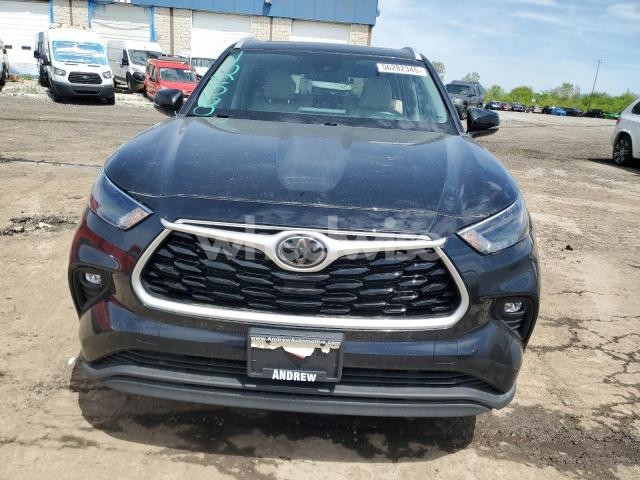 Photo 9 of 2022 TOYOTA HIGHLANDER XLE (VIN 5TDGZRBH1NS570024)