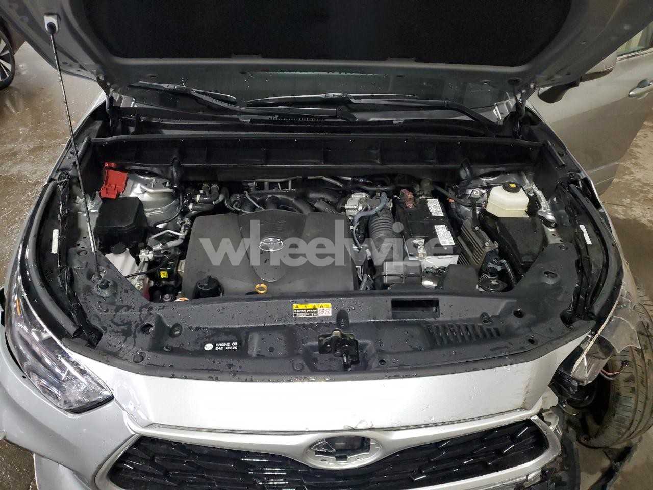 Photo 12 of 2022 TOYOTA HIGHLANDER XLE (VIN 5TDGZRBH1NS588443)