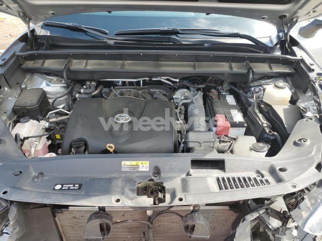 Photo 12 of 2022 TOYOTA HIGHLANDER XLE (VIN 5TDGZRBH2NS186348)