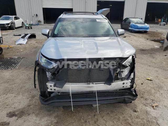 Photo 4 of 2022 TOYOTA HIGHLANDER XLE (VIN 5TDGZRBH2NS186348)