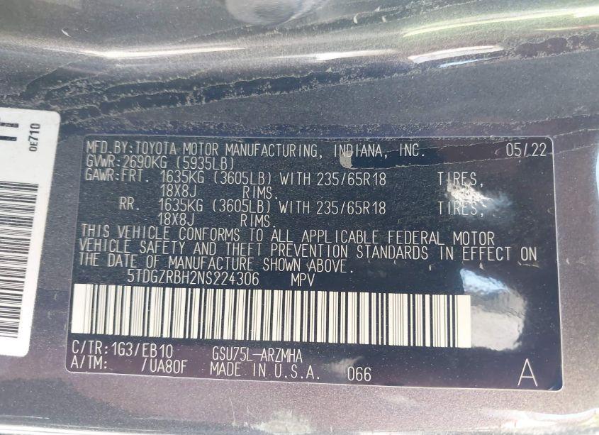 Photo 9 of 2022 Toyota Highlander XLE (VIN 5TDGZRBH2NS224306)