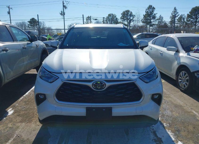 Photo 12 of 2020 Toyota Highlander XLE (VIN 5TDGZRBH3LS505950)