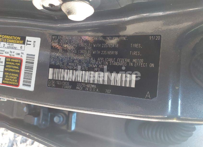 Photo 9 of 2021 Toyota Highlander XLE (VIN 5TDGZRBH3MS073670)