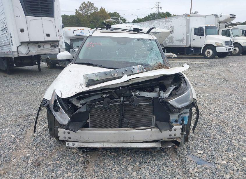 Photo 11 of 2021 Toyota Highlander XLE (VIN 5TDGZRBH3MS126108)