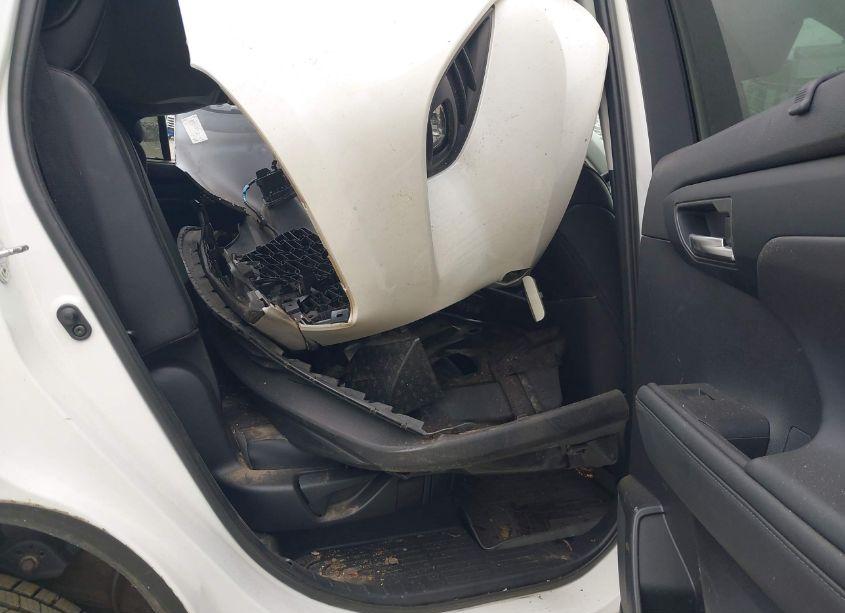 Photo 8 of 2021 Toyota Highlander XLE (VIN 5TDGZRBH3MS126108)